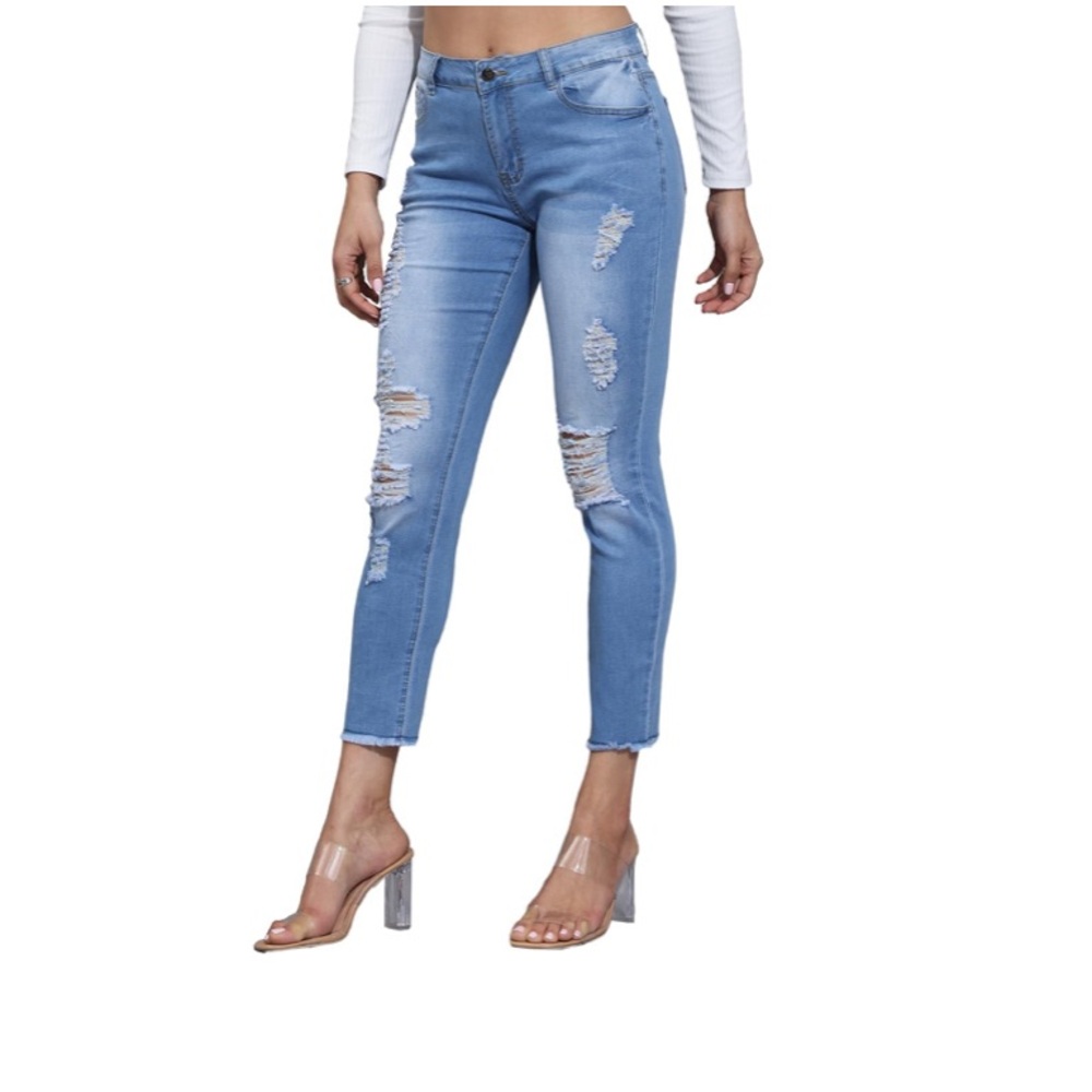Nwot Women's Blue Cropped Jeans, Sz Med, Distressed, Lt Blue